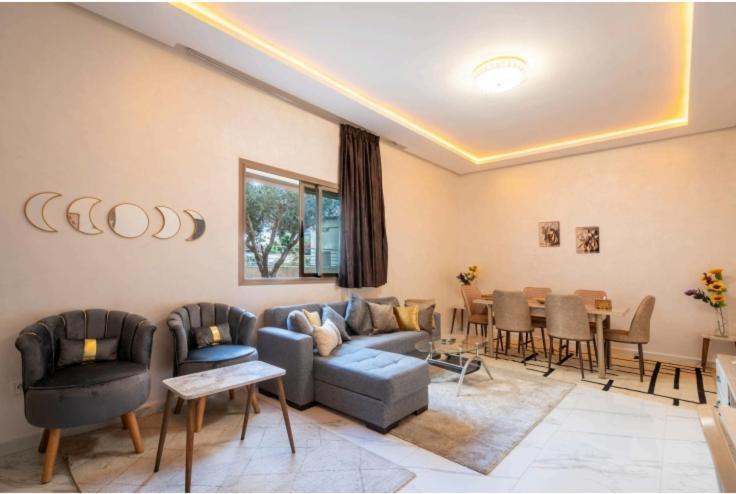 Premium Romantic 1 Bedroom & Living With Swimming Pool & Garden View Casablanca
