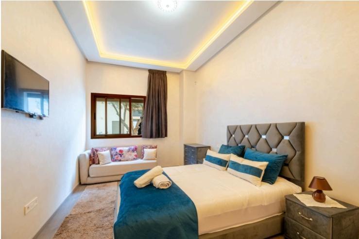 Premium Romantic 1 Bedroom & Living With Swimming Pool & Garden View Appartement *