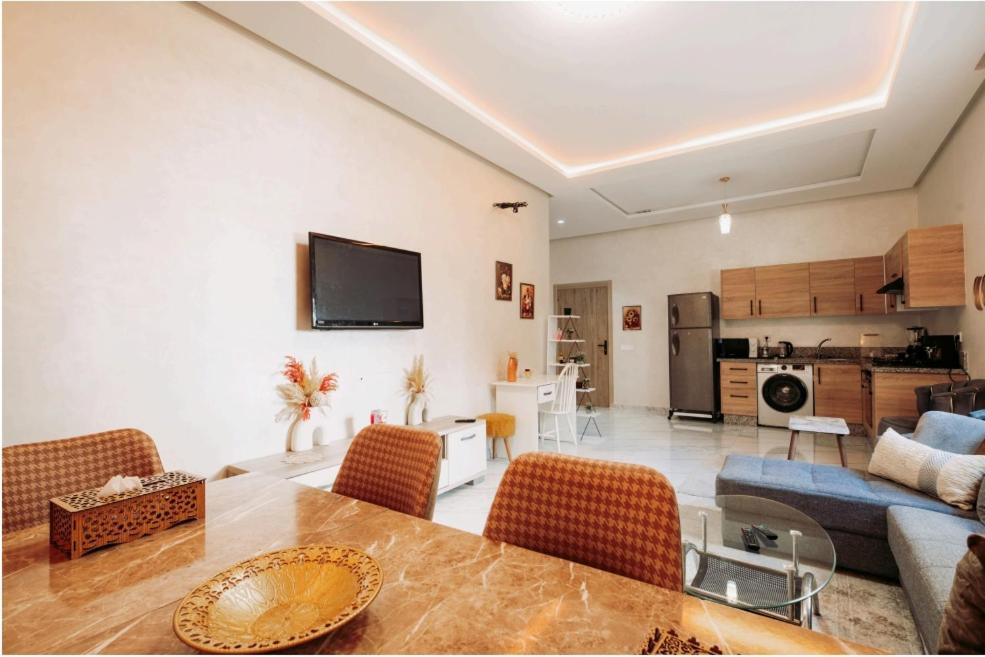 Premium Romantic 1 Bedroom & Living With Swimming Pool & Garden View Appartement Casablanca