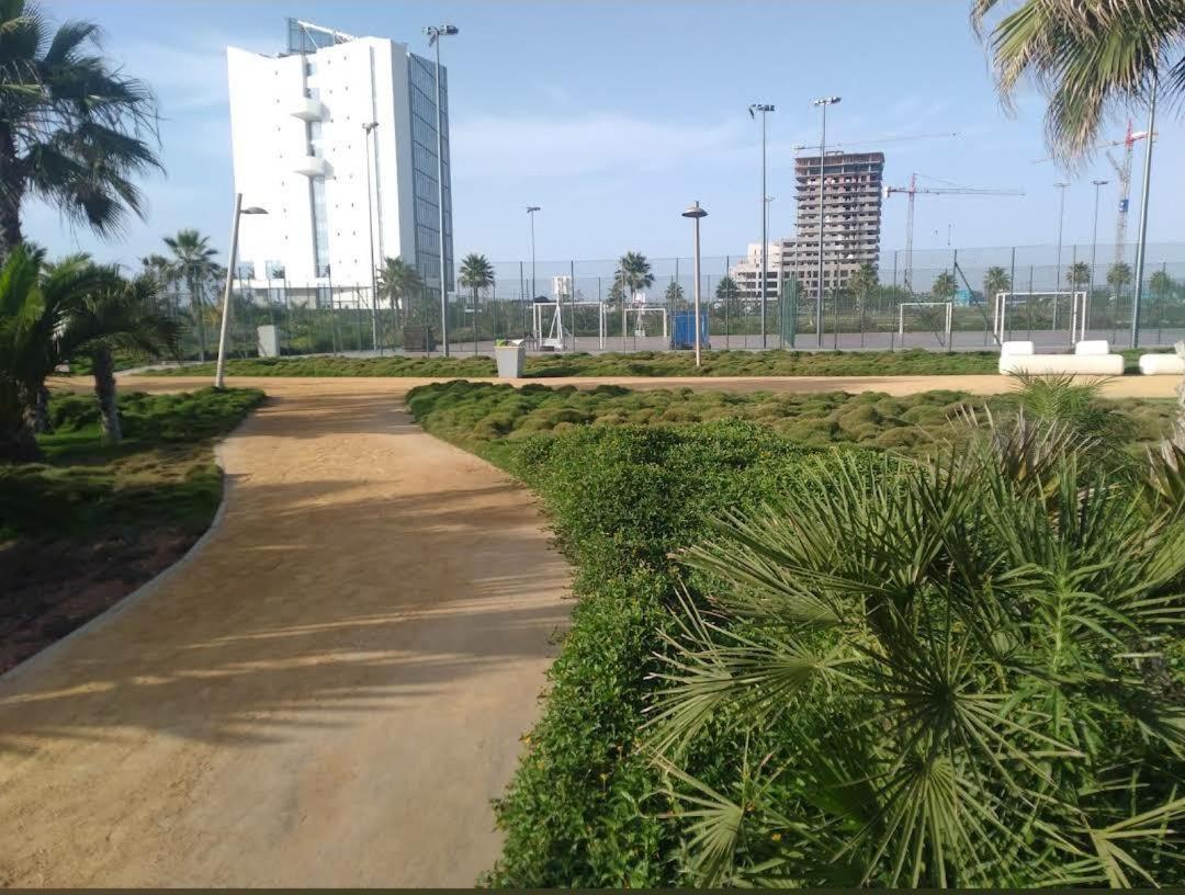 Premium Romantic 1 Bedroom & Living With Swimming Pool & Garden View Casablanca